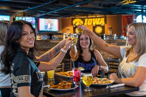 Grill – The Sportsbook Bar & Grill.
